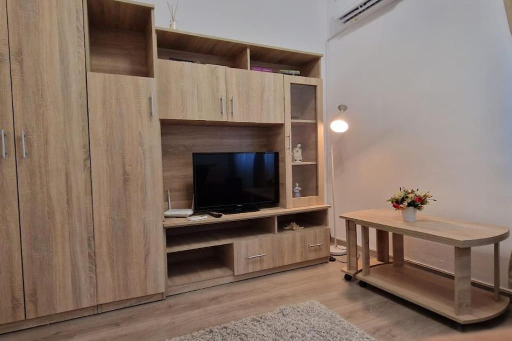 Little And Cozy Breakfast Included Appartement